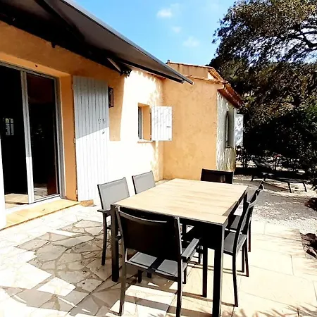Everblue-domaine Avec Piscine Сasa de vacaciones