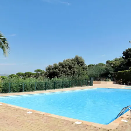 Everblue-domaine Avec Piscine Сasa de vacaciones *